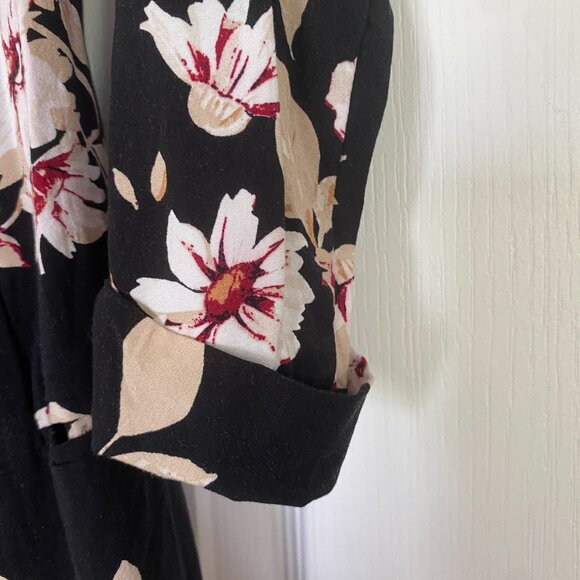 Dynamite Blazer with Pink and White Floral Design Size XS - Picture 2 of 7